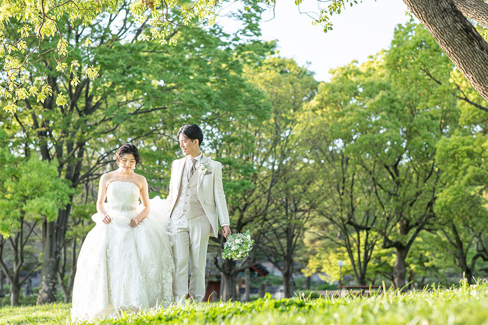 洋装ロケーションフォト